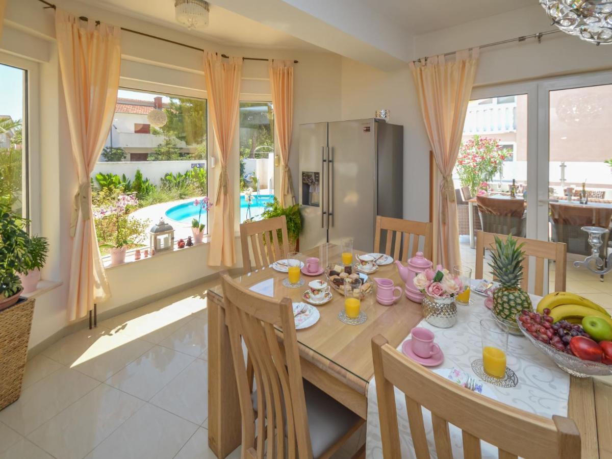 Holiday Home Valdor By Interhome Sovlje エクステリア 写真